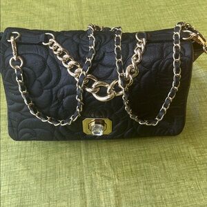 Black Quilted Chain-Handle Shoulder Bag - Gold Hardware